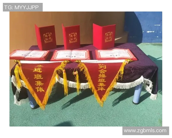 金堂三小足球明星崭露头角展现青春活力与团队精神的精彩瞬间